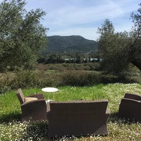 Tzannata Kefalonia 波罗斯